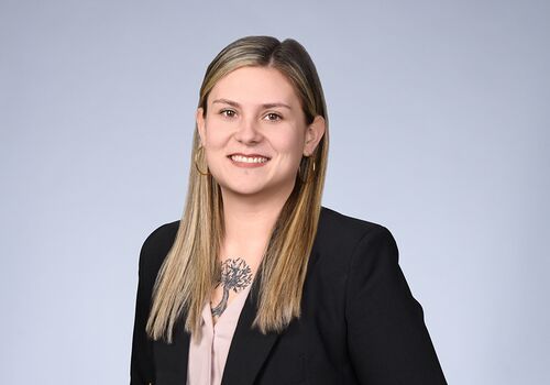 Sarah Staub, Mitarbeiterin von mein heizöl (Lang Energie AG), im Halbporträt