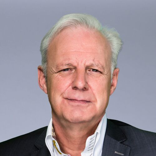 Portrait von Felix Langenauer, Mitarbeiter von mein heizöl (Lang Energie AG)